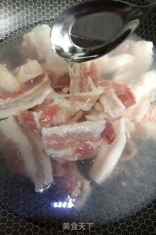 香炸五花肉的做法步骤：1