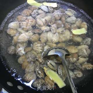 辣炒花蛤的做法步骤:2