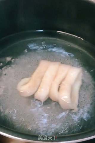 香炸鱿鱼圈的做法步骤：3