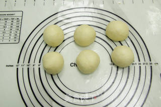  熊熊面包的做法步骤：6