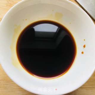 皮蛋拌豆腐的做法步骤:2