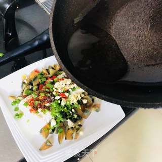 皮蛋拌豆腐的做法步骤:4