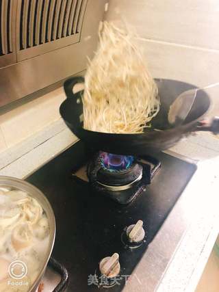 干炒牛河的做法步骤:2