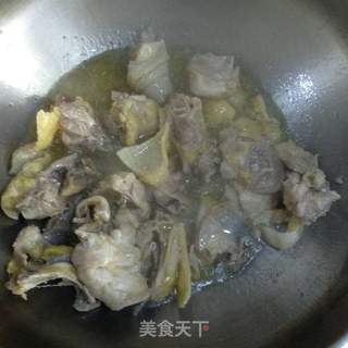 香菇焖鸡米饭的做法步骤:6