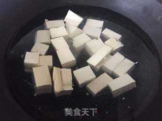 鲫鱼豆腐汤的做法步骤:2