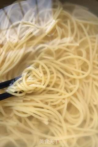 炒意面的做法步骤：2