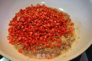 香辣牛肉酱的做法步骤:7