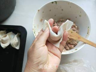 四川小吃红油抄手的做法步骤:5