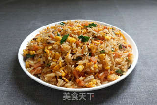 老干妈火腿蛋炒饭的做法步骤:8