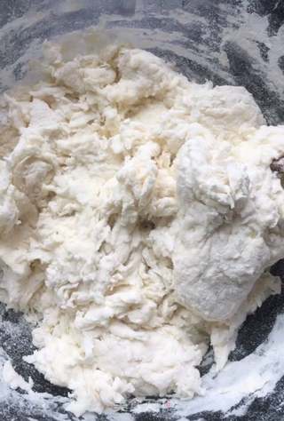 葱香花卷的做法步骤:2