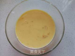 芦笋虾仁抱蛋的做法步骤:3