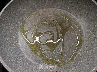 芦笋虾仁抱蛋的做法步骤:5