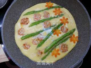 芦笋虾仁抱蛋的做法步骤:10
