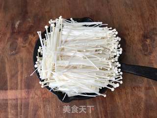 蒜蓉烤金针菇~啤酒烤串的最佳搭档的做法步骤:7
