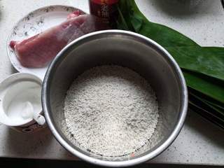 迷你小肉粽的做法步骤:3