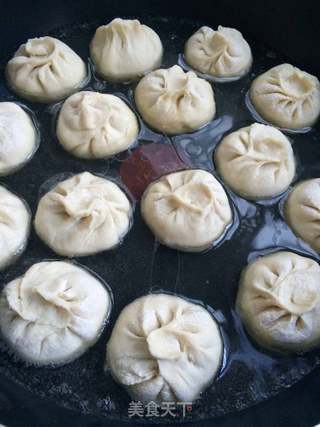 美味生煎包的做法步骤:11