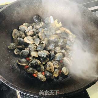 炒花蛤的做法步骤:3