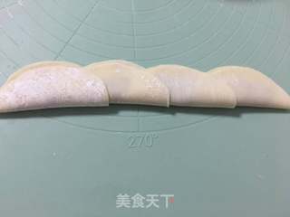 玫瑰花煎饺的做法步骤：5