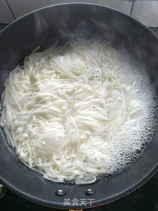 酸菜肉丝面的做法步骤:8