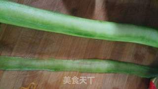蒜泥拌丝瓜的做法步骤：2