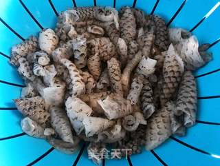 圆葱涝汁拌鱼皮的做法步骤:3