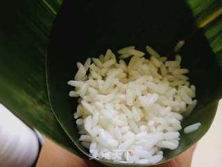葡萄干红豆粽的做法步骤:5