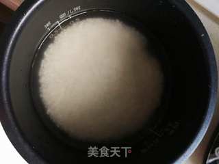 电饭锅版煲仔饭的做法步骤:4