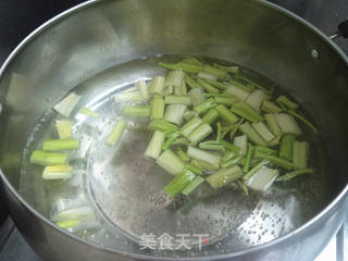 双耳拌芹菜的做法步骤:5