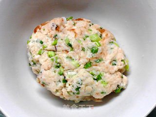 电饼铛版葱香坛子肉方便面司康的做法步骤:11