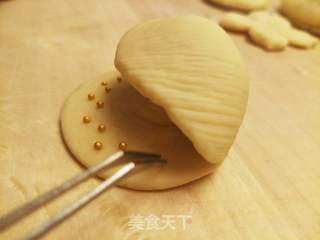 贝壳馒头的做法步骤:5