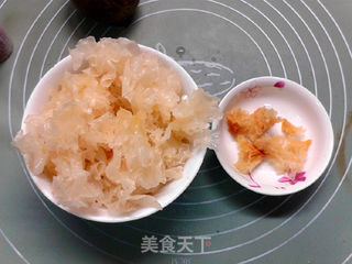 罗汉果山楂银耳羹的做法步骤:3