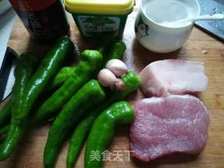 经典湘菜辣椒炒肉的做法步骤:3
