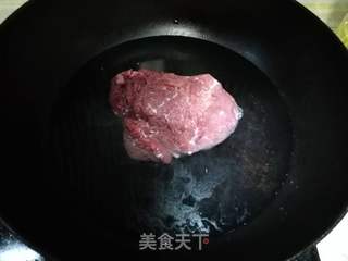 卤牛肉的做法步骤：4