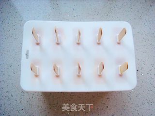 #芒果酸奶冰棒的做法图解8
