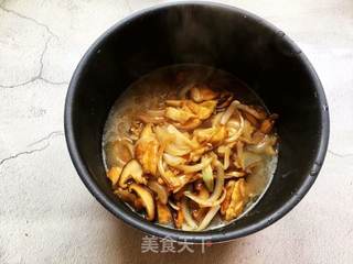 香菇鸡肉饭的做法步骤:7