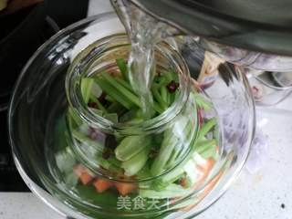 四川泡菜的做法步骤:16