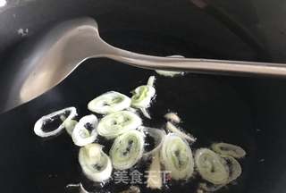 番茄土豆蛋汤的做法步骤:2