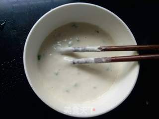 孜然葱花鸡蛋饼的做法步骤：5