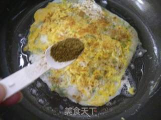 孜然葱花鸡蛋饼的做法步骤:10