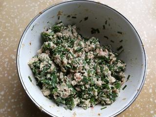 猪肉韭菜馄饨的做法步骤:3