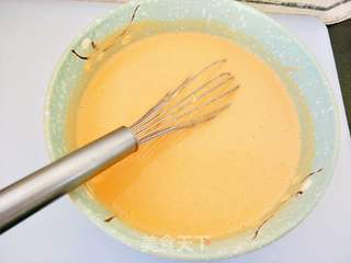 胡萝卜汁鸡蛋饼的做法步骤:5