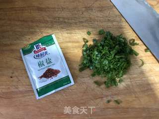 小葱椒盐花卷的做法步骤:6