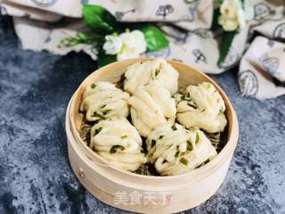 小葱椒盐花卷的做法步骤:17
