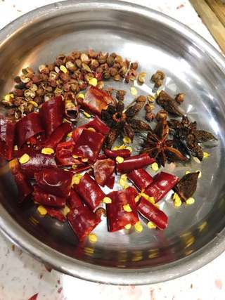 香辣水煮鱼的做法步骤:5