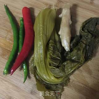 酸菜炒大肠的做法步骤:6