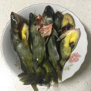 泡椒黄辣丁的做法步骤:2