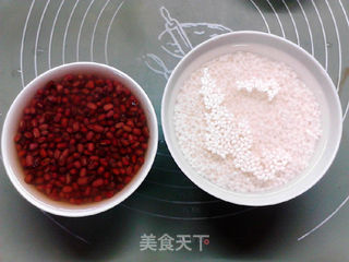 红豆花生玫瑰粽的做法步骤:2