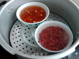 红豆花生玫瑰粽的做法步骤:4