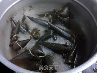 红豆花生玫瑰粽的做法步骤:18