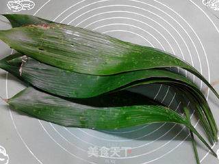 坛子肉红豆粽的做法步骤:11